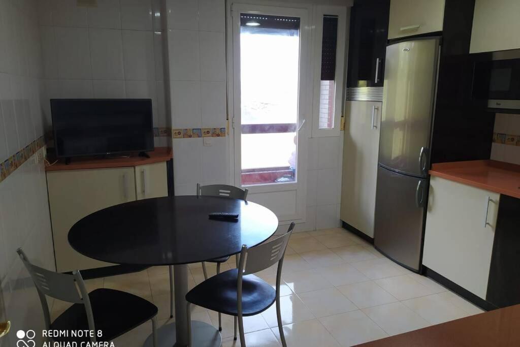 Vivienda Briviesca La Vega 2 Apartment Luaran gambar